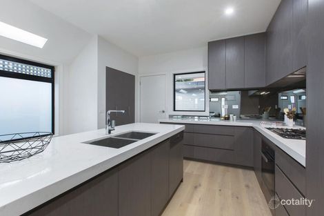 Property photo of 1/6A Ruabon Road Toorak VIC 3142