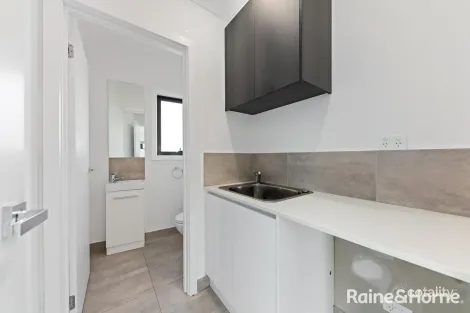 Property photo of 1/40 Albert Crescent St Albans VIC 3021