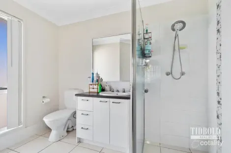 Property photo of 6 Lizard Place Redland Bay QLD 4165