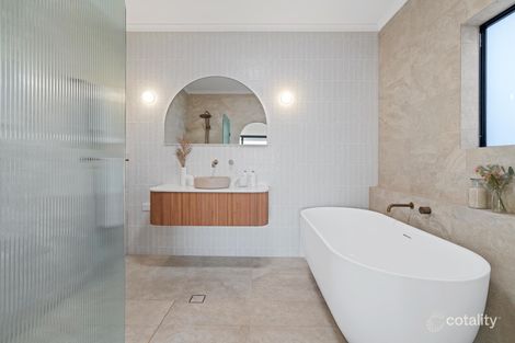 Property photo of 9 Jennifer Avenue Bellevue Heights SA 5050