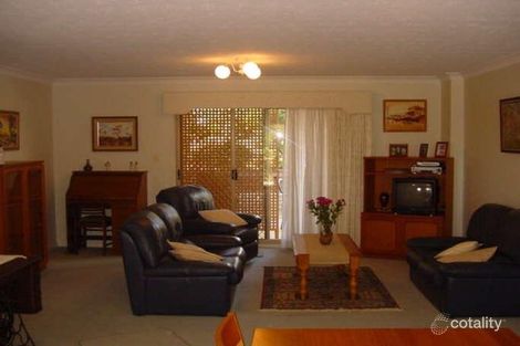 Property photo of 2/38 Kirkland Avenue Coorparoo QLD 4151