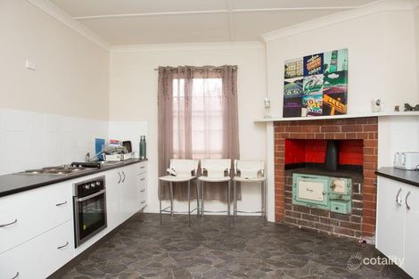 Property photo of 8 Whitby Street Cowra NSW 2794