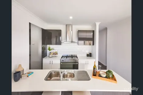 Property photo of 150 Henry Road Pakenham VIC 3810