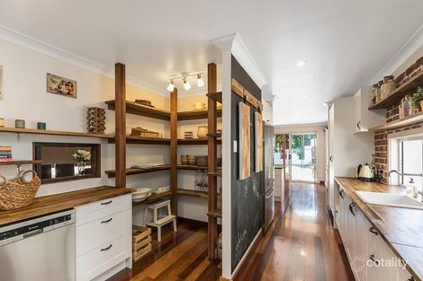 Property photo of 17A Creek Road Birkdale QLD 4159