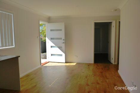Property photo of 1D Matthews Parade Point Clare NSW 2250