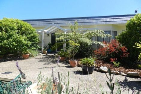 128 Newlands Dr, Paynesville, VIC 3880