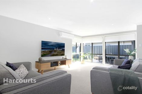 Property photo of 24 Athanlin Avenue Haywards Bay NSW 2530