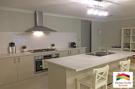 43 Peavey Rd, Whitby, WA 6123