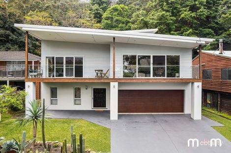 Property photo of 18 Alanson Avenue Bulli NSW 2516