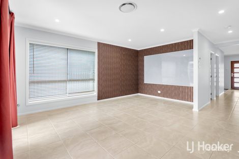 Property photo of 28 Floribunda Parade Marsden Park NSW 2765