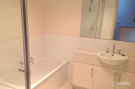 Property photo of 2/633 Mountain Highway Bayswater VIC 3153