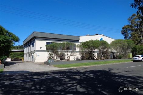 15 Doyle Ave, Unanderra, NSW 2526