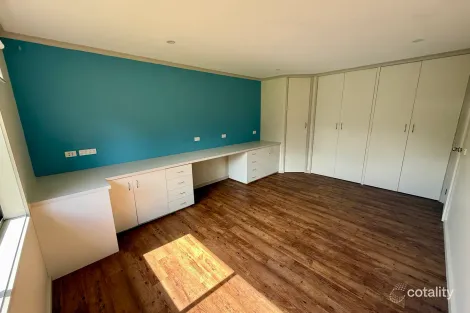 Property photo of 25 Lowe Street Kangaroo Flat VIC 3555