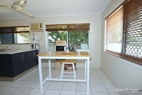 Property photo of 8 Dearden Place Emerald QLD 4720