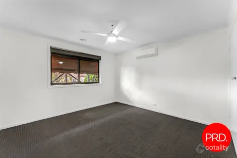 Property photo of 4 Meehan Close Karabar NSW 2620