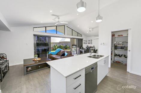 Property photo of 4 Palermo Avenue Ashfield QLD 4670