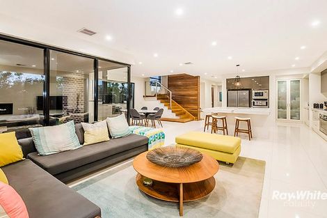 Property photo of 29 Flowerbloom Crescent Clyde North VIC 3978