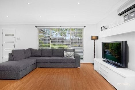 Property photo of 8 Dunbar Place Mount Annan NSW 2567