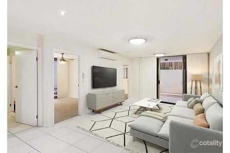 Property photo of 4/11 Riding Road Hawthorne QLD 4171