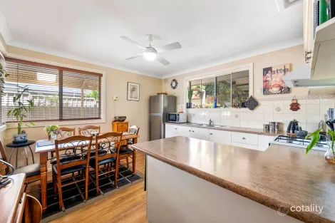 Property photo of 7 Domain Avenue Para Vista SA 5093