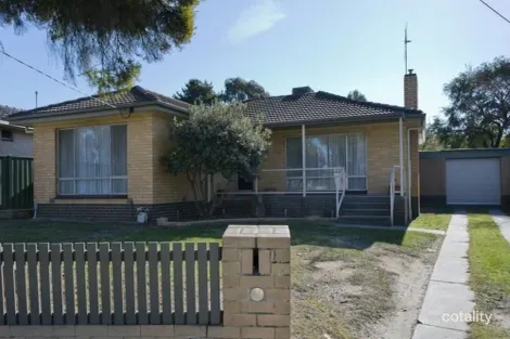 17 Fenton St, Long Gully, VIC 3550