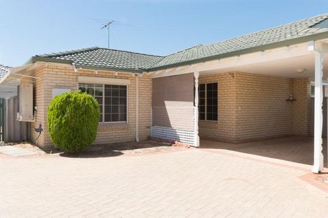 5b Reynolds Ave, Greenfields, WA 6210