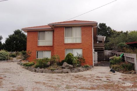 6 Menzies Cl, Kyneton, VIC 3444