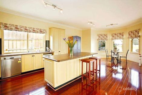 Property photo of 14 Charles Street Surrey Hills VIC 3127