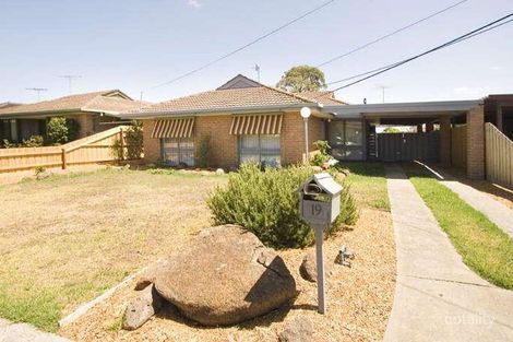 Property photo of 19 Heatherlea Crescent Keilor East VIC 3033
