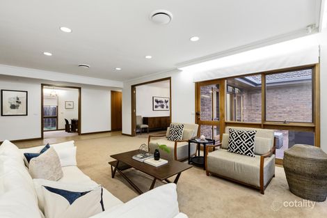 Property photo of 22 Sylverly Grove Caulfield VIC 3162