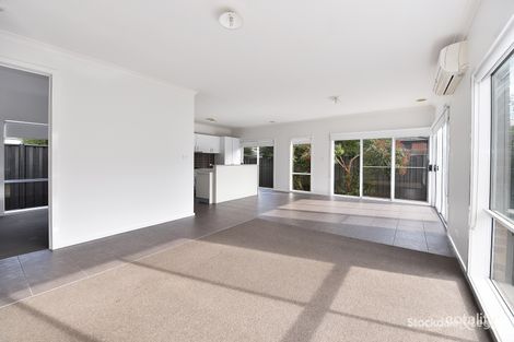 Property photo of 32 Riordan Crescent Mernda VIC 3754