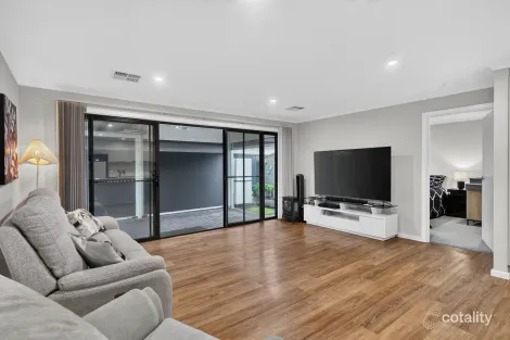 97-107 Canterbury Rd, Victor Harbor, SA 5211