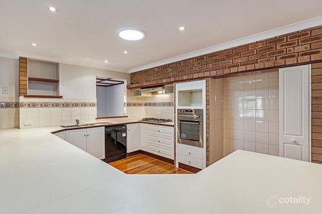 Property photo of 16 Hillock Circle Leeming WA 6149