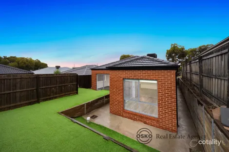 Property photo of 6 Maris Circuit Maddingley VIC 3340
