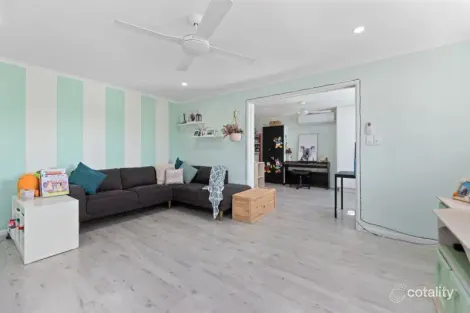 Property photo of 8 Arrakune Crescent Kallangur QLD 4503