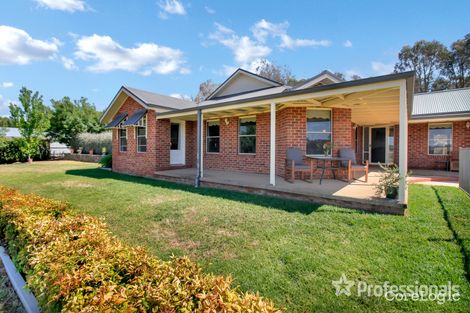 Property photo of 5 Mulga Place Springvale NSW 2650