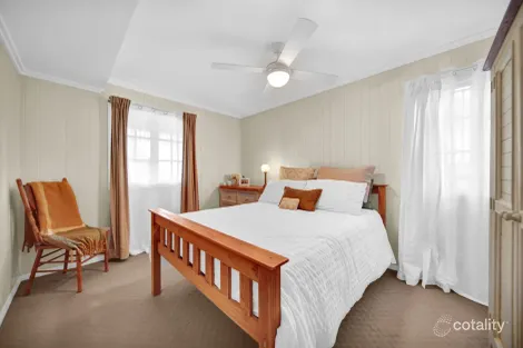 Property photo of 17 Beaumetz Street Sandgate QLD 4017