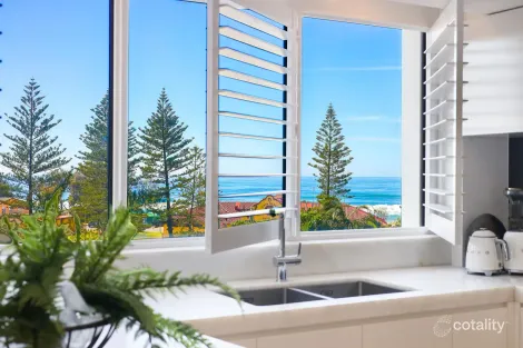 Property photo of 17/3 Cunningham Avenue Main Beach QLD 4217