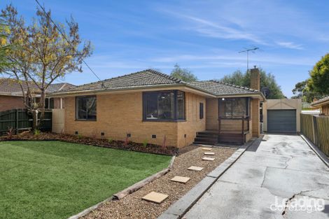 Property photo of 24 Felton Avenue Sunbury VIC 3429