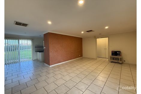 Property photo of 4 Evanside Parade Griffith NSW 2680