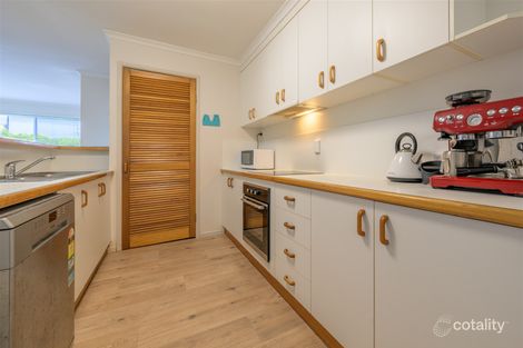 Property photo of 29 Waratah Crescent Tannum Sands QLD 4680