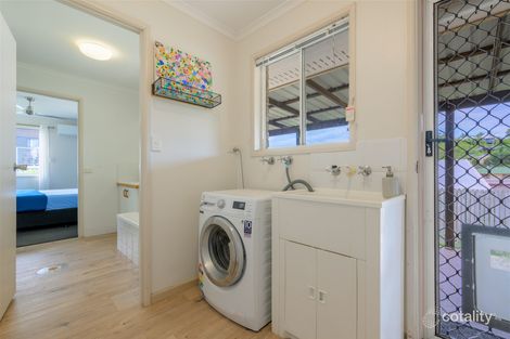 Property photo of 29 Waratah Crescent Tannum Sands QLD 4680