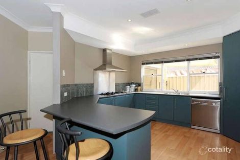 Property photo of 10 Kilmeny Loop Warnbro WA 6169