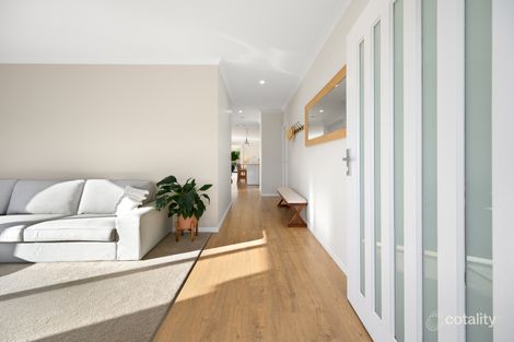 Property photo of 18 Hibiscus Crescent Maudsland QLD 4210