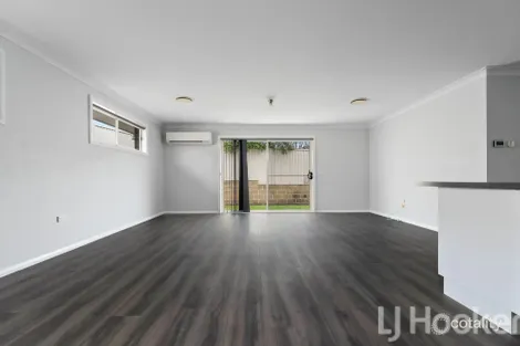 Property photo of 52 Mendel Drive Kelso NSW 2795