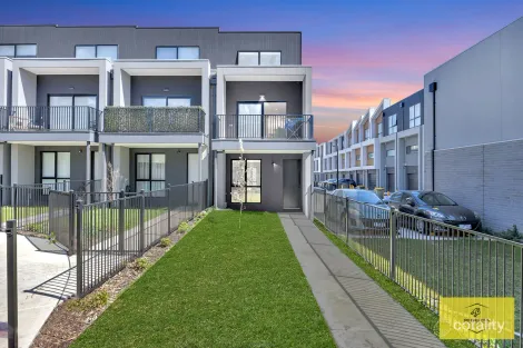 Property photo of 10 Fetta Place Mill Park VIC 3082