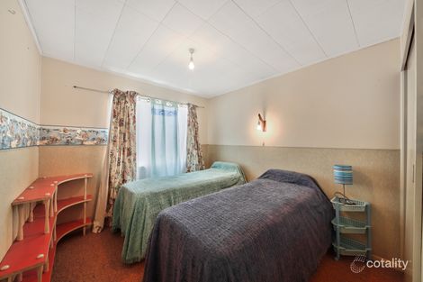 Property photo of 22 Binburra Avenue Toowoon Bay NSW 2261