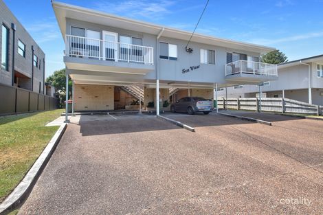 Property photo of 22 Binburra Avenue Toowoon Bay NSW 2261