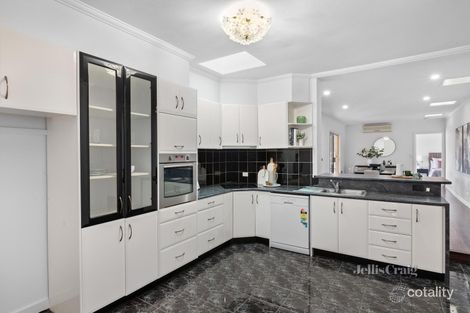 Property photo of 543 Centre Road Bentleigh VIC 3204