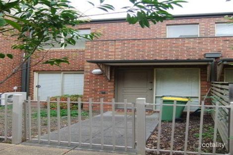 Property photo of 10 Rimfire Walk Maribyrnong VIC 3032